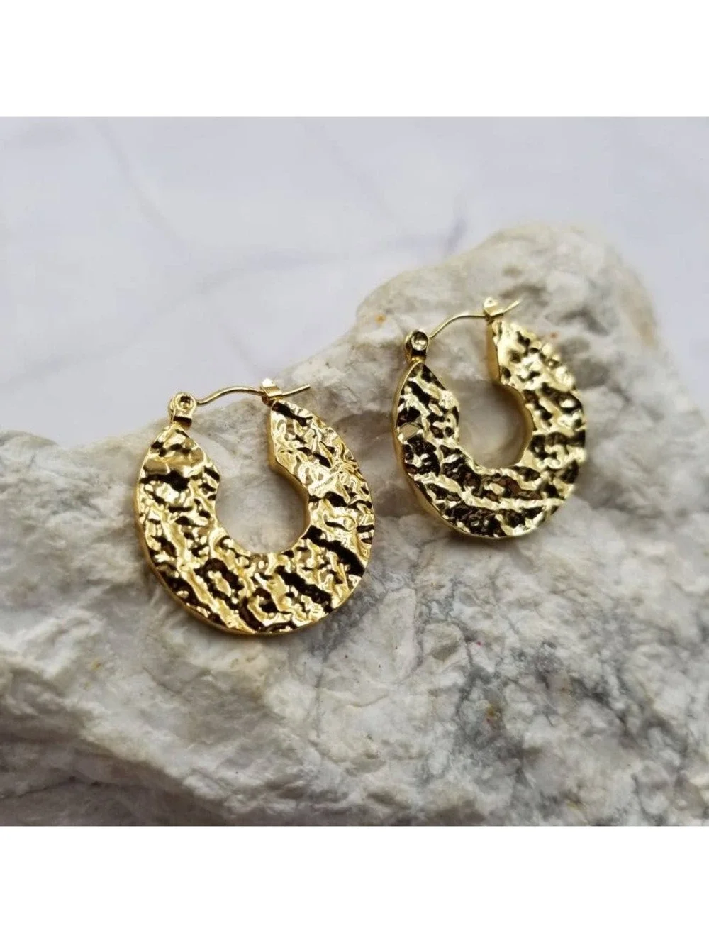 Hammered Circle Hoop Earrings - 18K Gold Plated